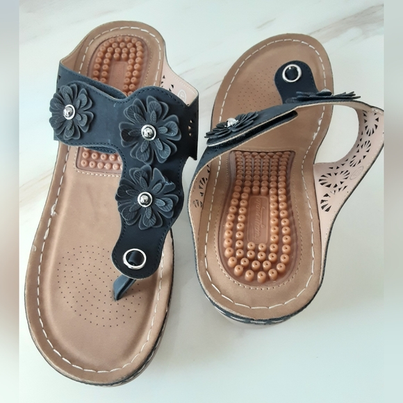 FUDYNMALC Black Floral Studded Compy Orthopedic Arch Support Thong Wedge Sz 10.5 - Picture 4 of 11